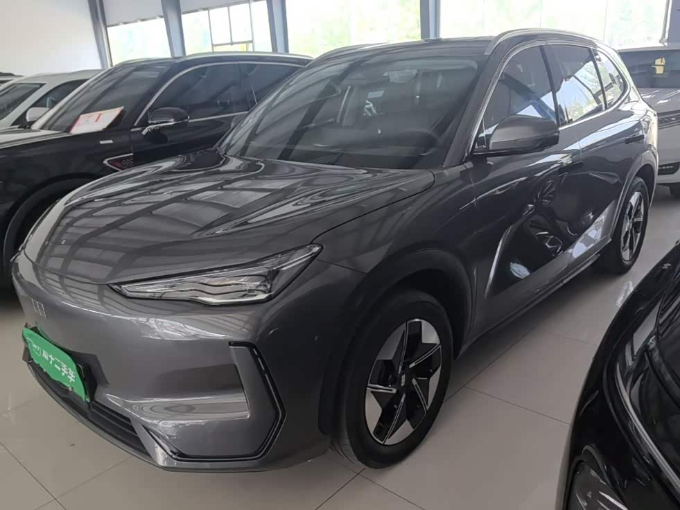 Geely Galaxy Galaxy E5