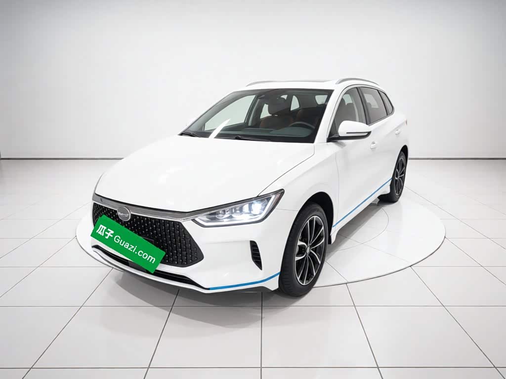 BYD E2
