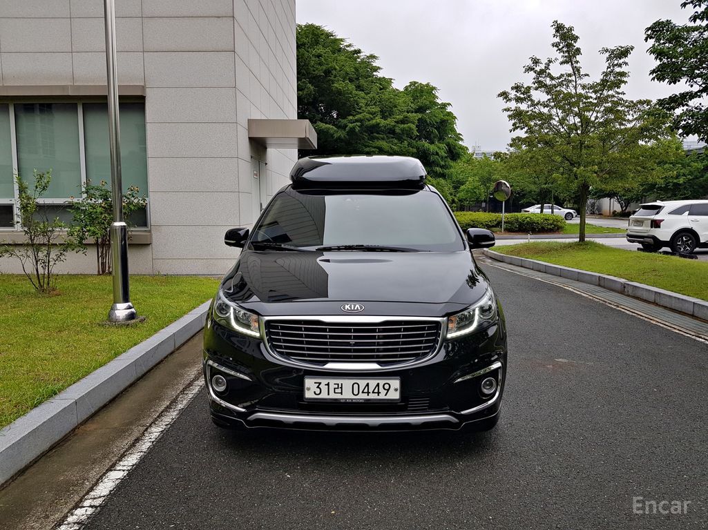 Kia Carnival