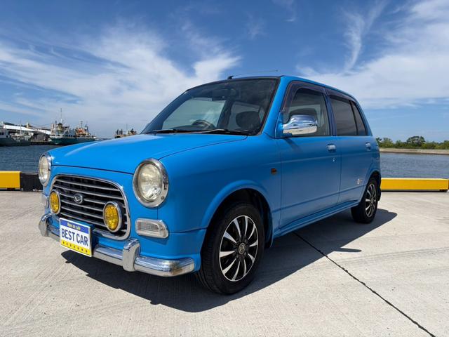 Daihatsu Mira Gino