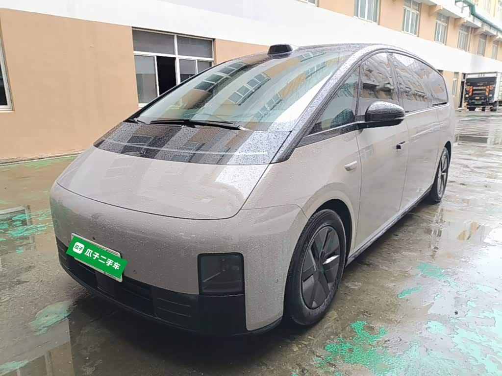 Li Auto MEGA