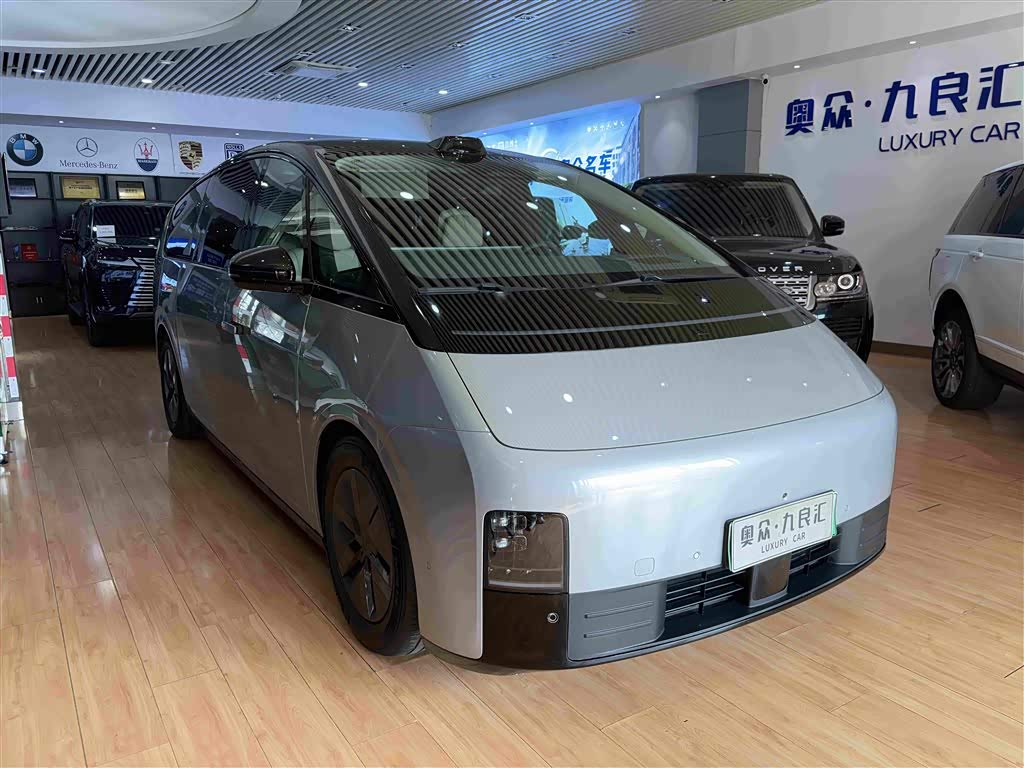 Li Auto MEGA
