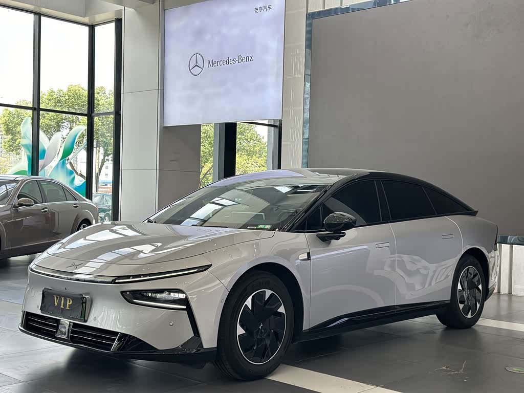 Xpeng P7
