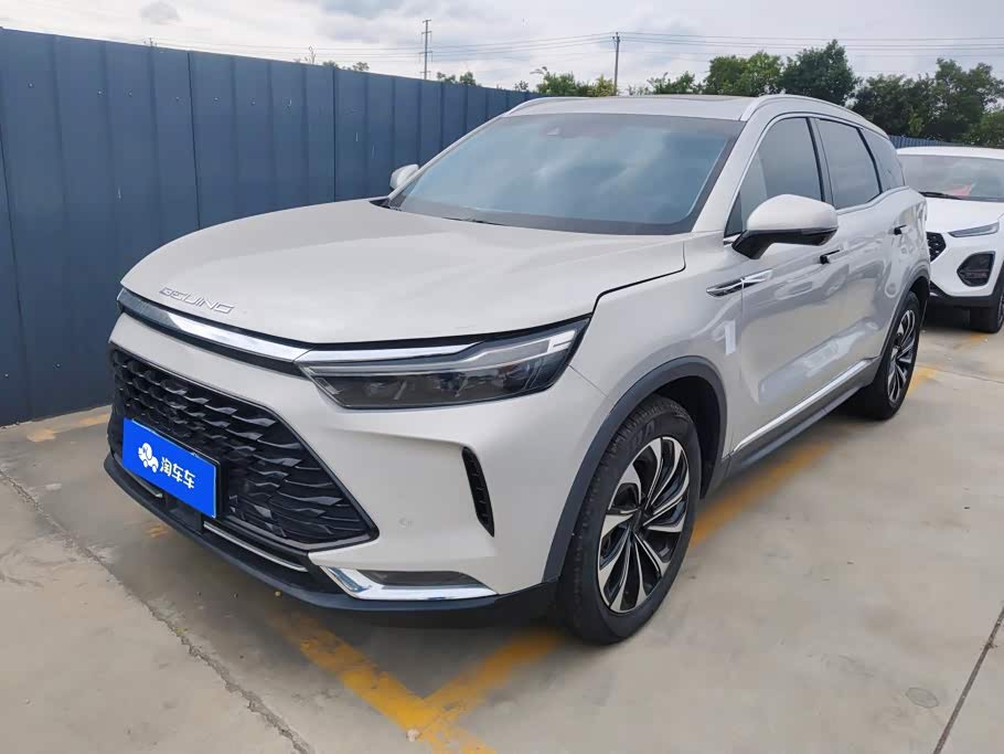 BAIC X7