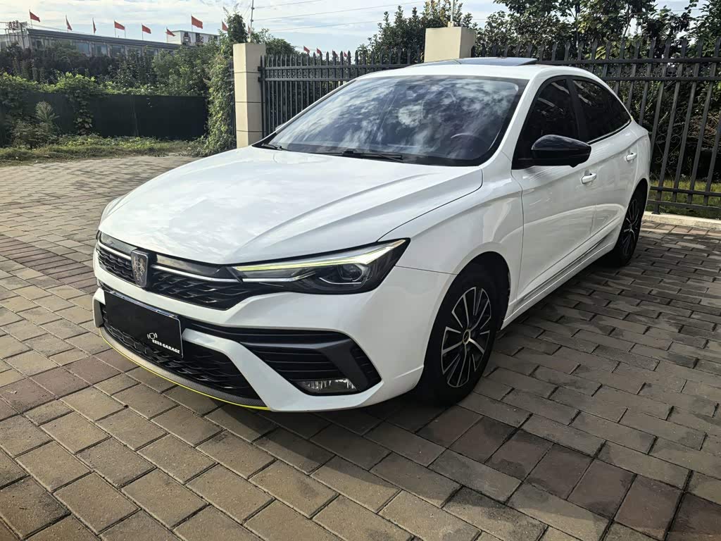 Roewe i5