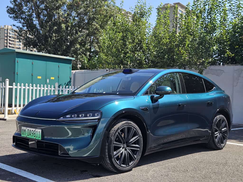 Luxeed R7