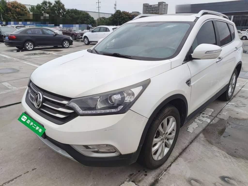 Dongfeng AX7