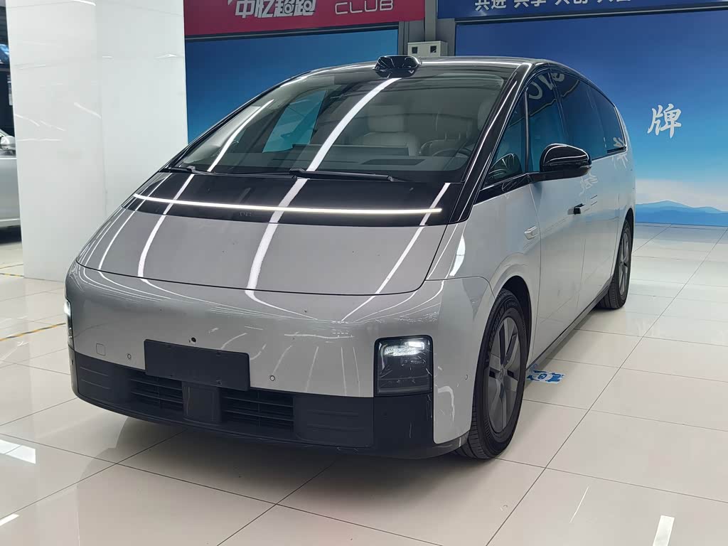 Li Auto MEGA