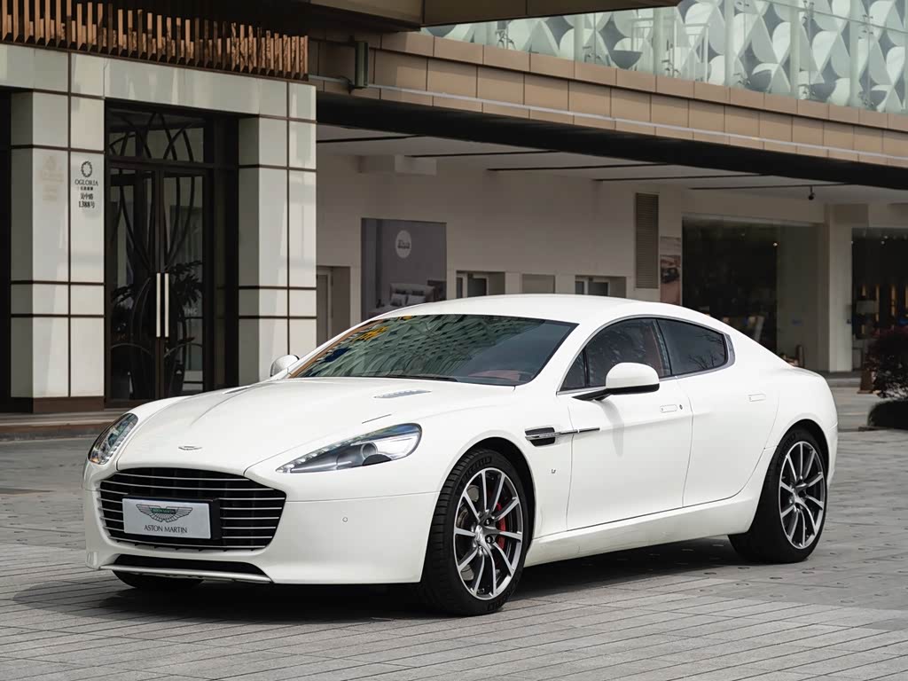 Aston Martin Rapide