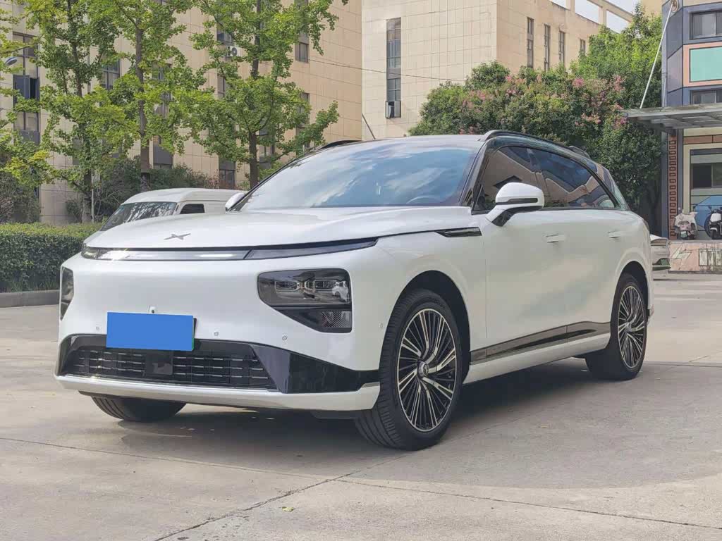 Xpeng G9
