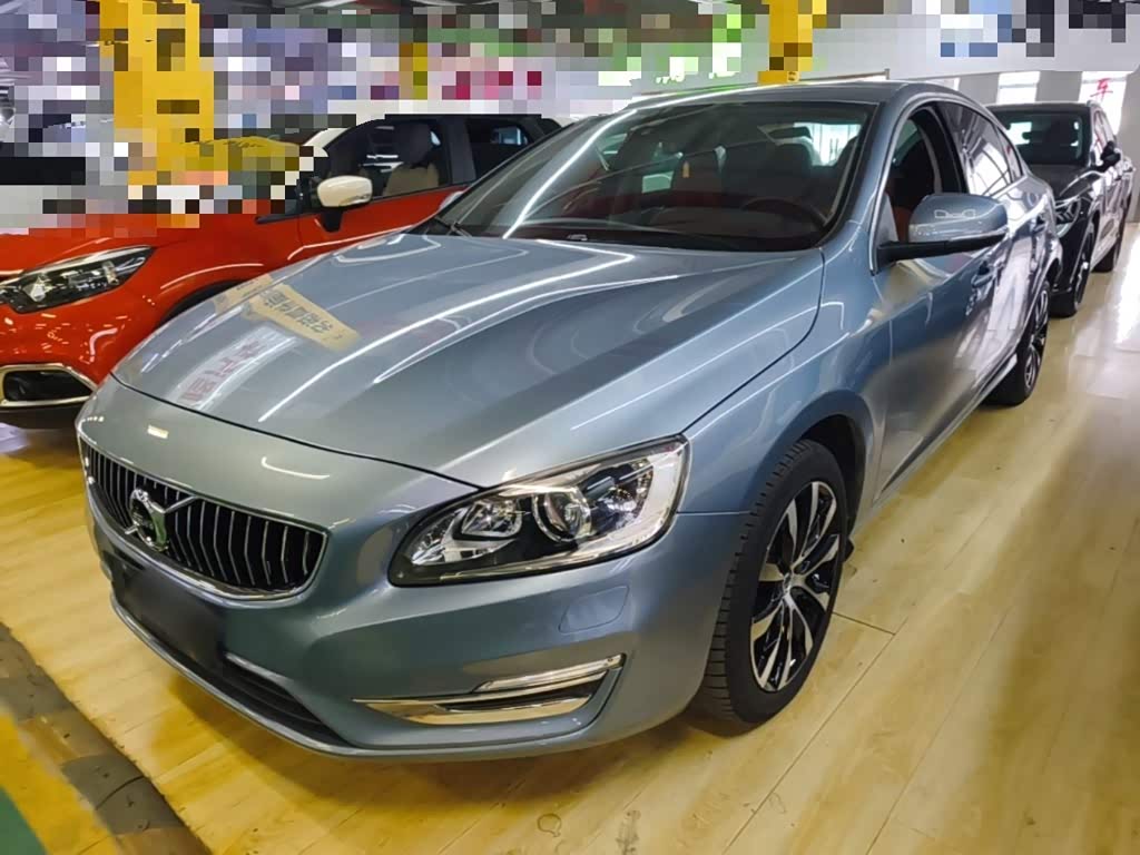 Volvo S60