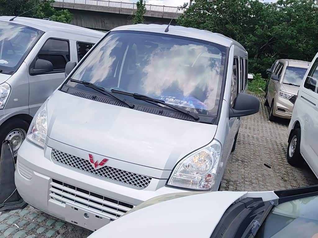 Wuling RongguangEV