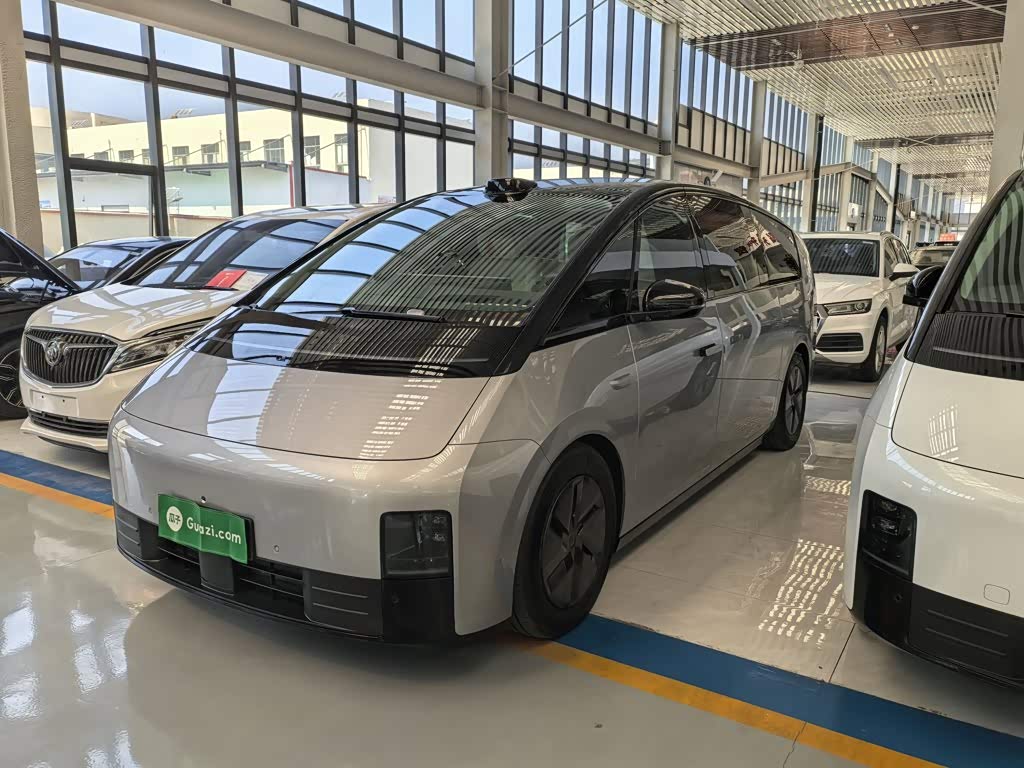 Li Auto MEGA
