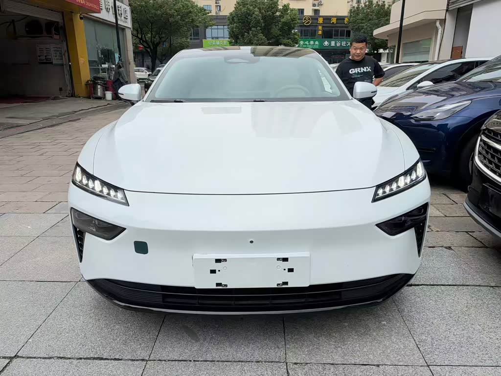 Dongfeng eπ007