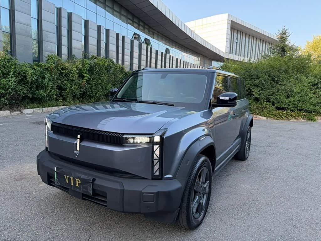 iCar 03