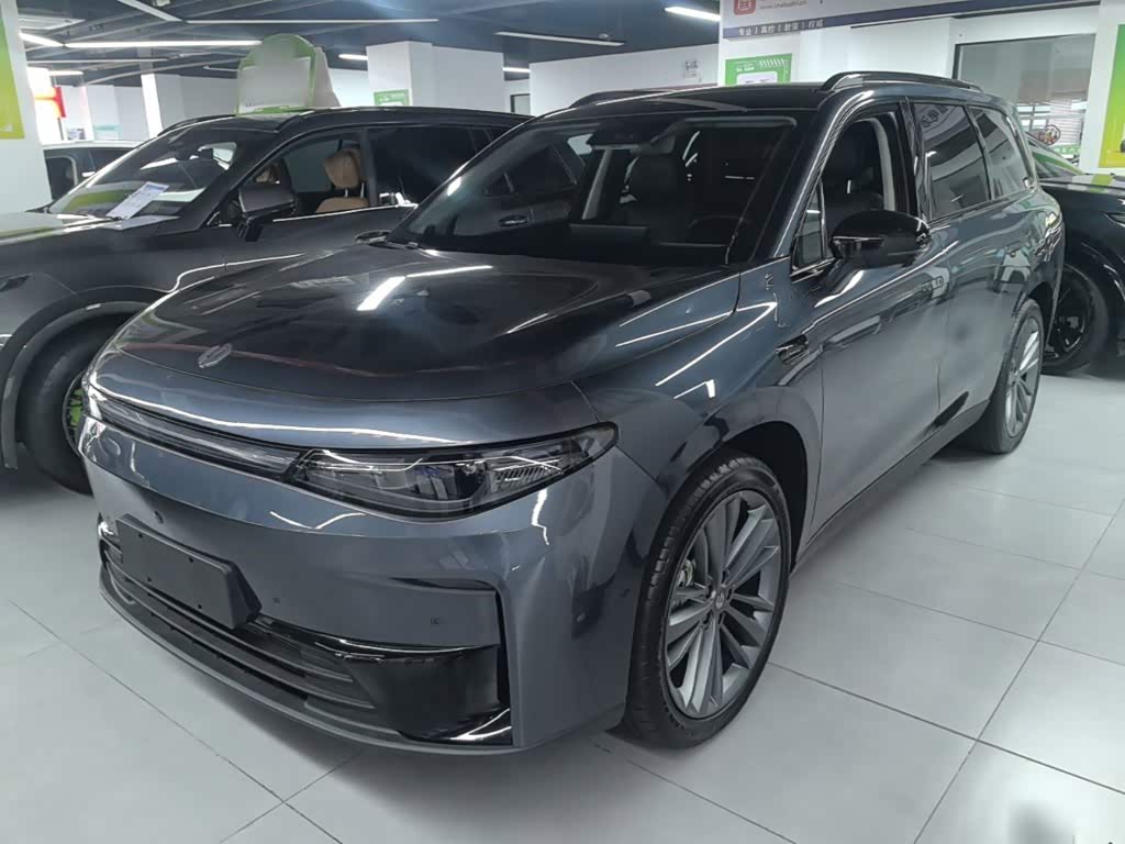 Leapmotor C16