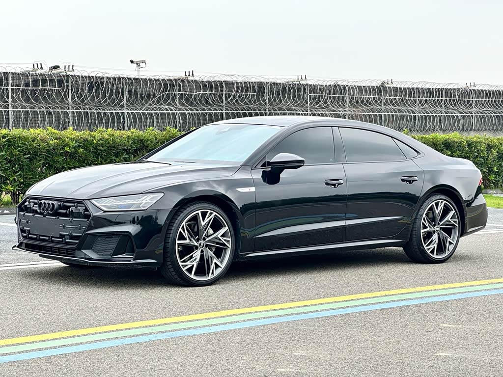 Audi A7L