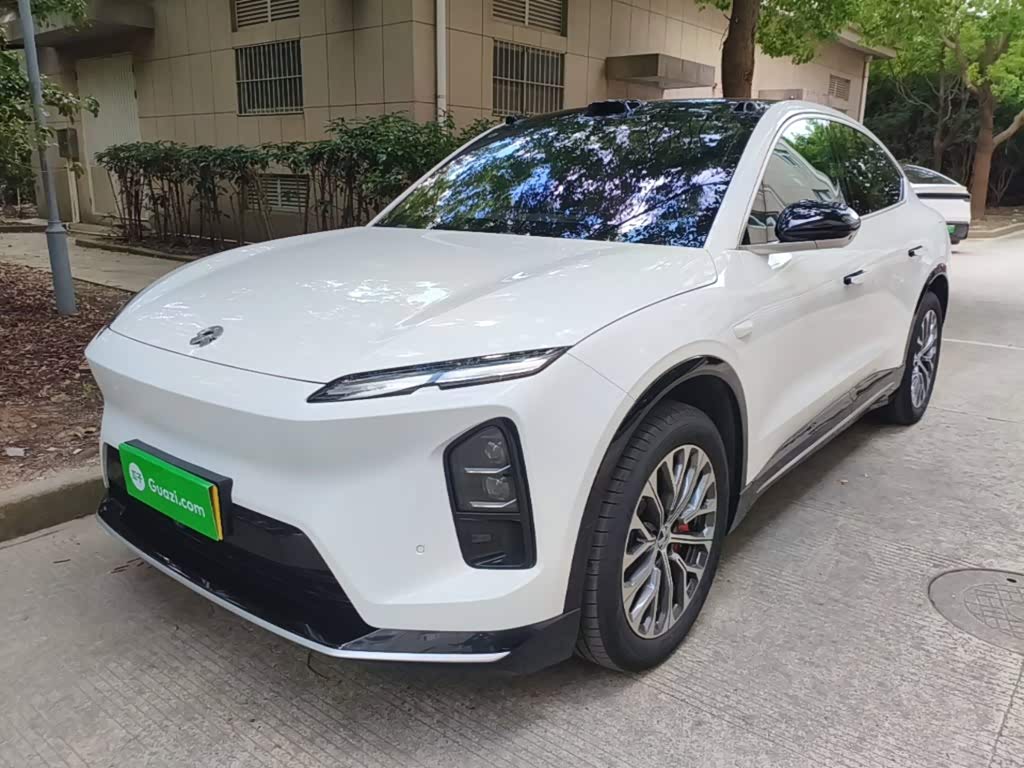 NIO EC6