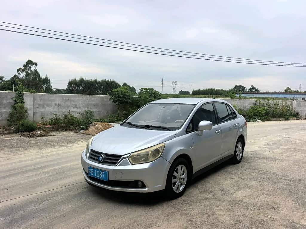 Venucia D50