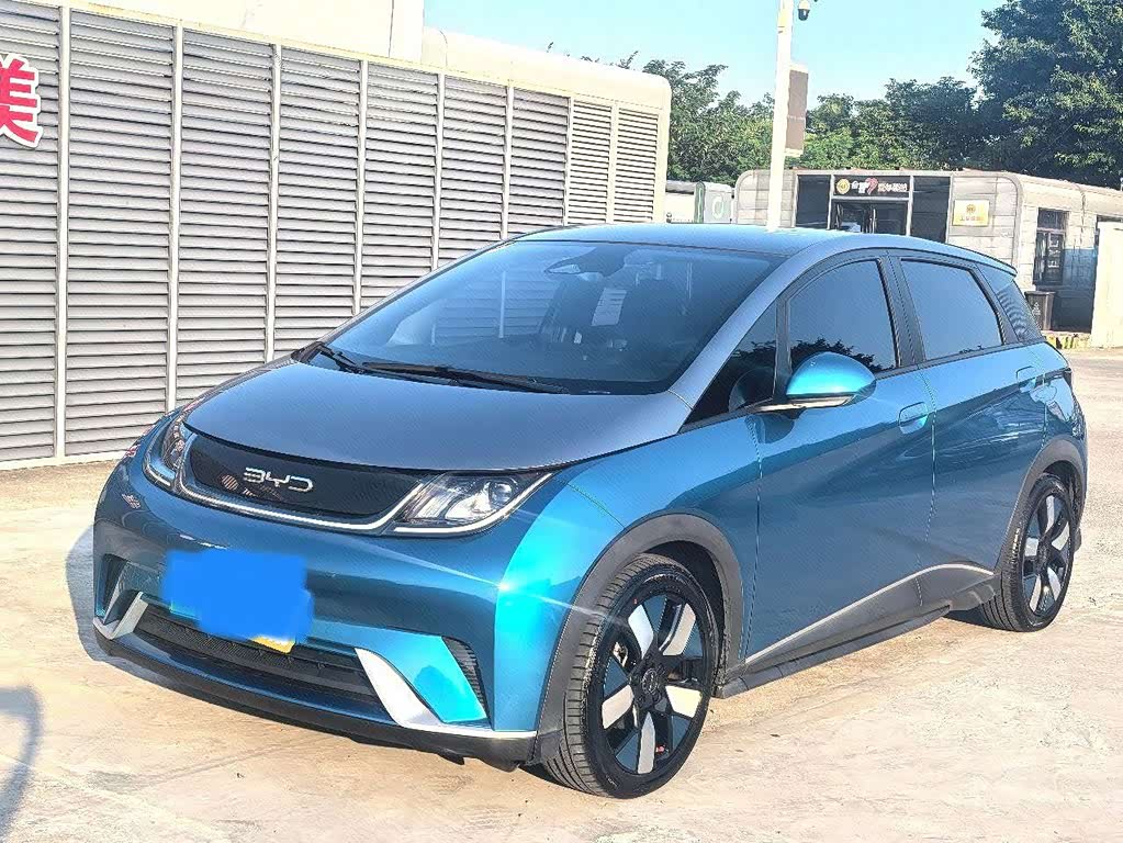 BYD Dolphin