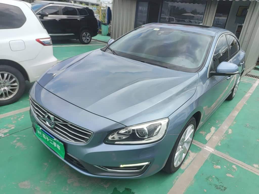 Volvo S60