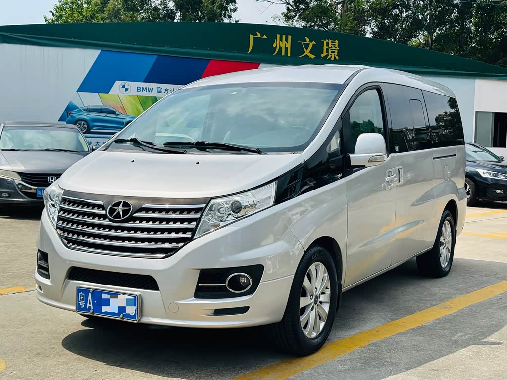 JAC M5
