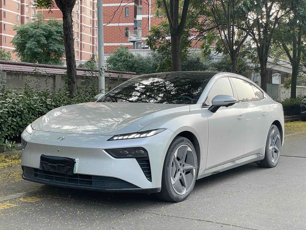 Dongfeng eπ007