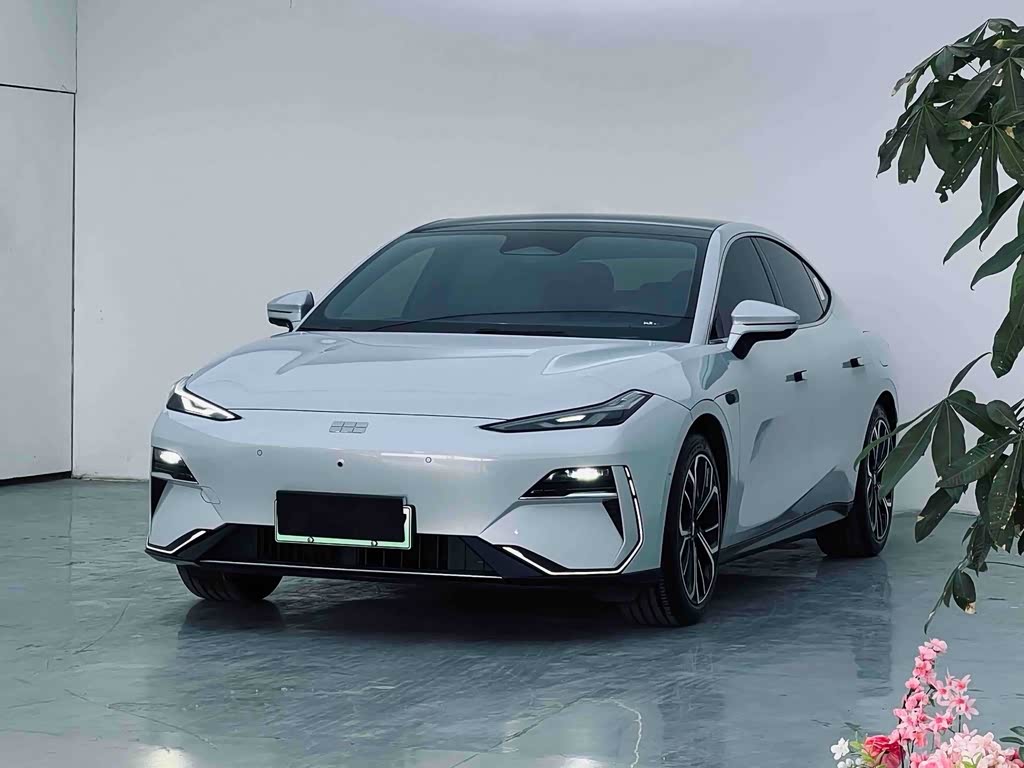 Geely Galaxy Galaxy E8
