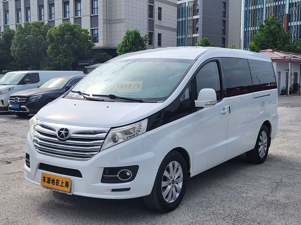 JAC M5