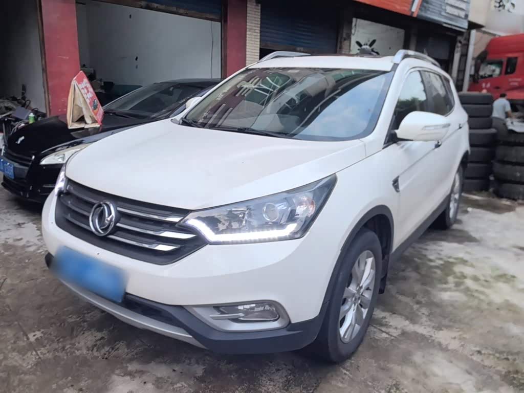 Dongfeng AX7