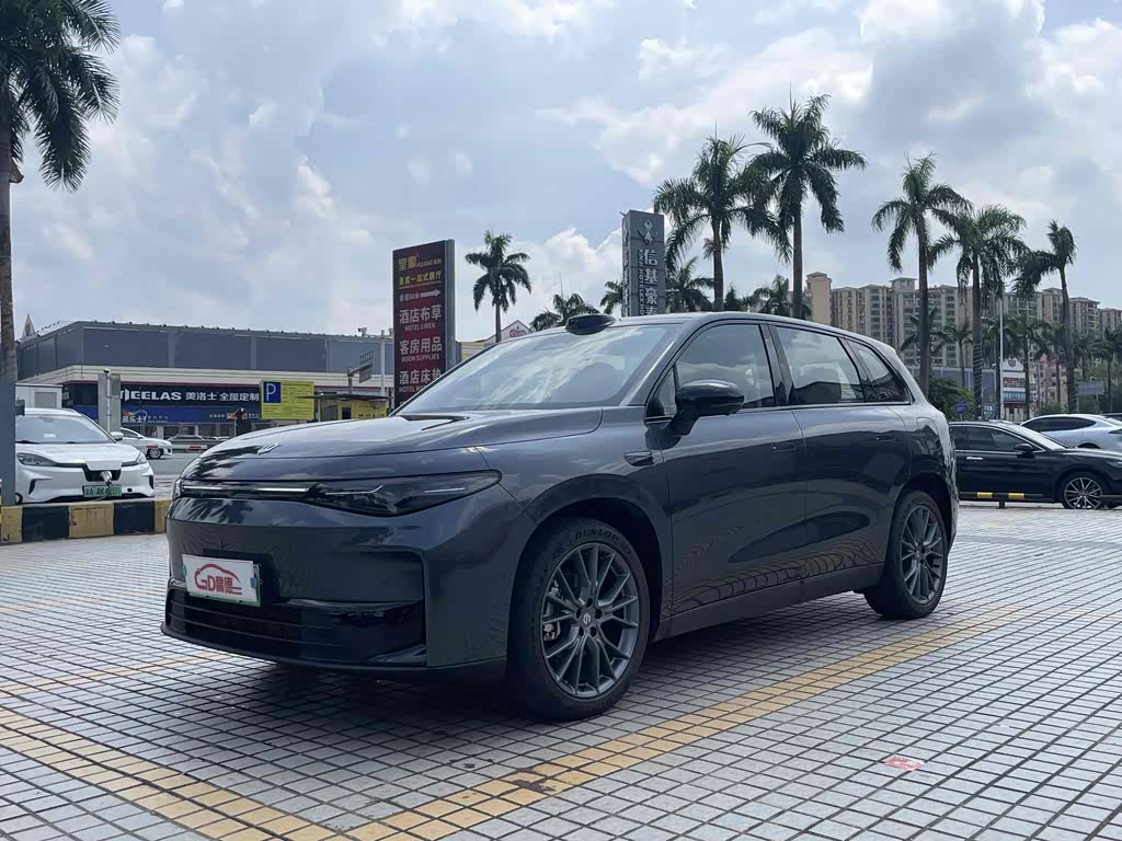 Leapmotor C10
