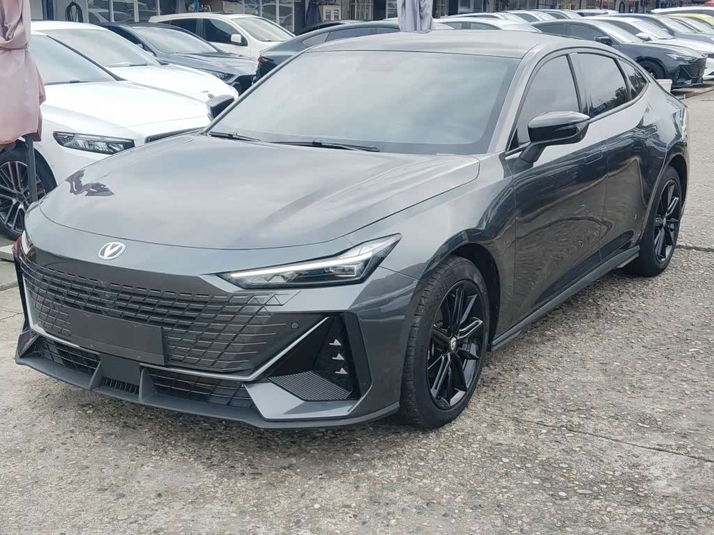 Changan UNI-V