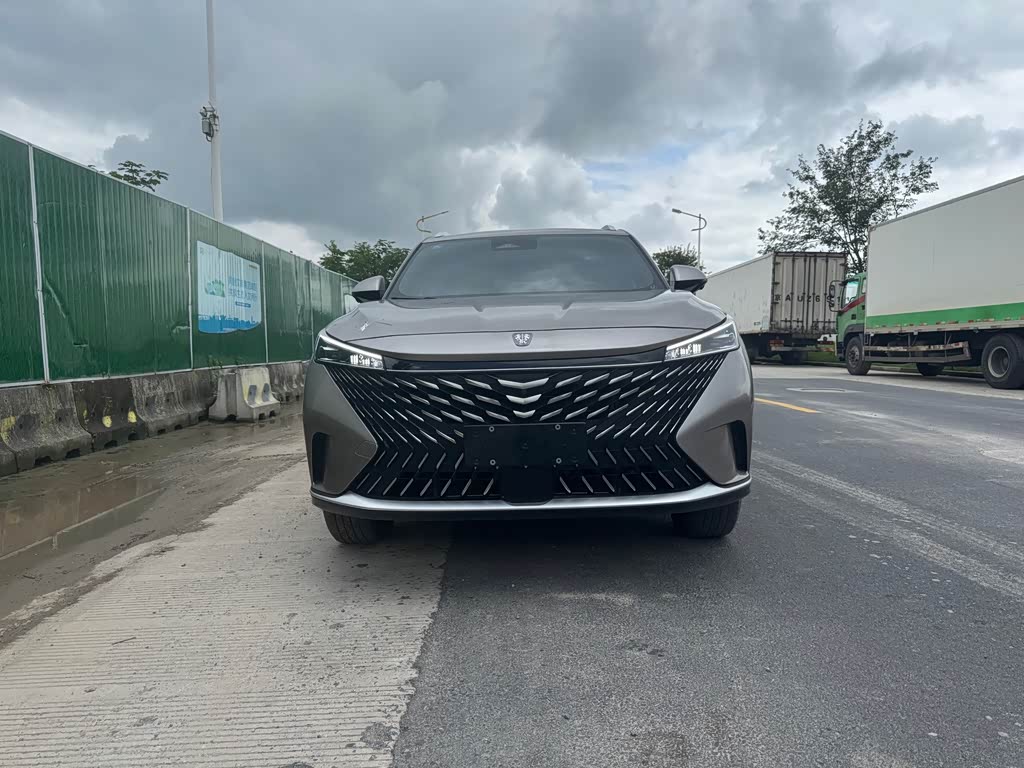 Roewe RX5