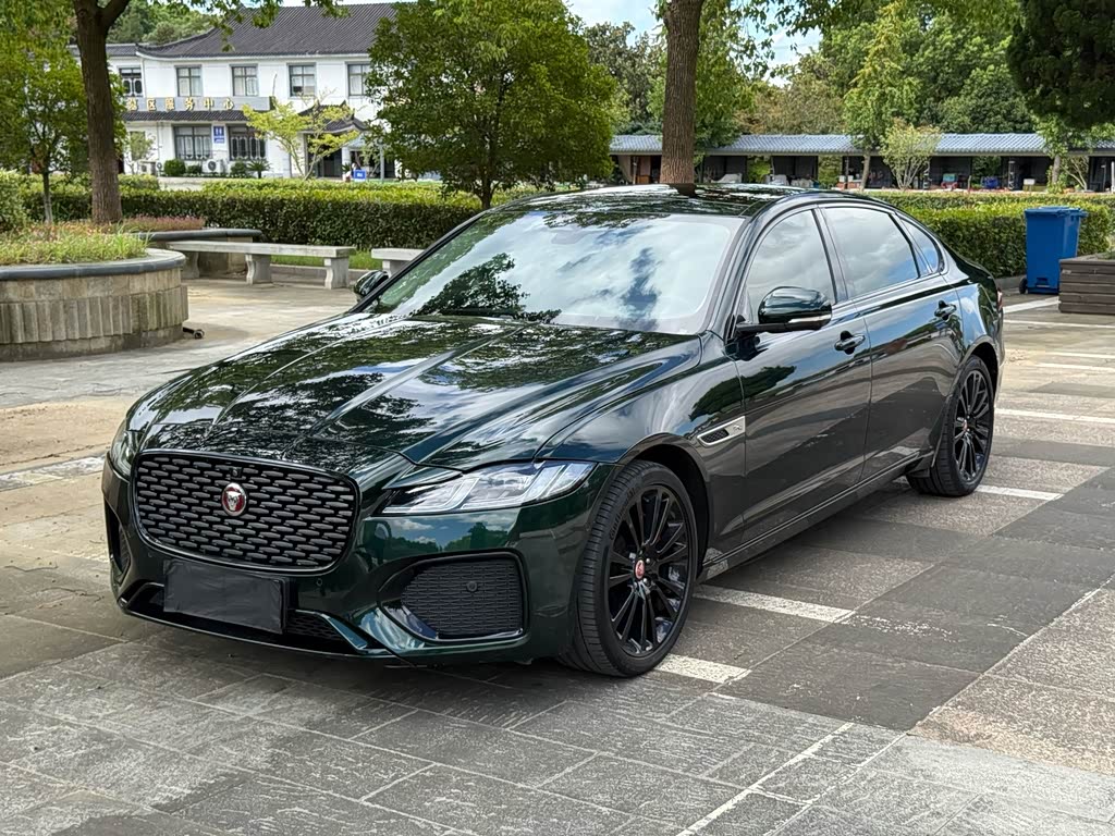 Jaguar XFL