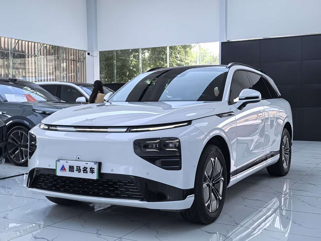 Xpeng G9