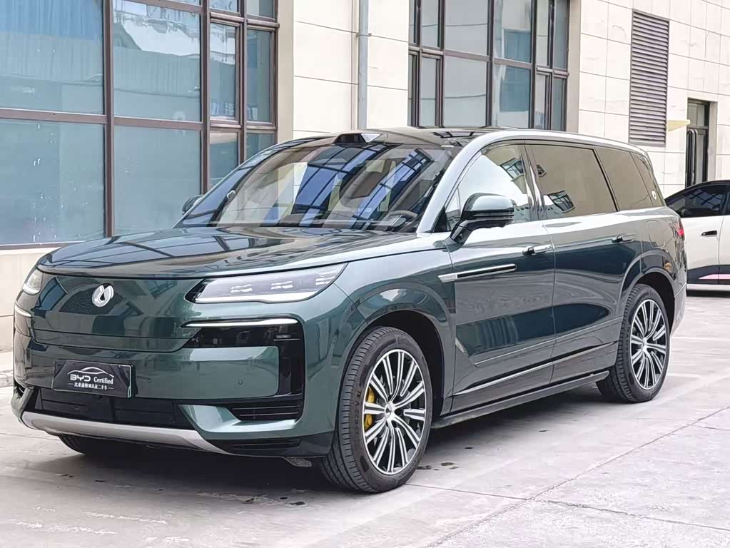 Denza N9