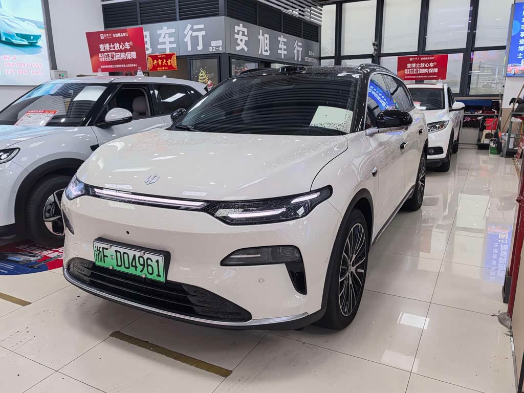 Leapmotor C11