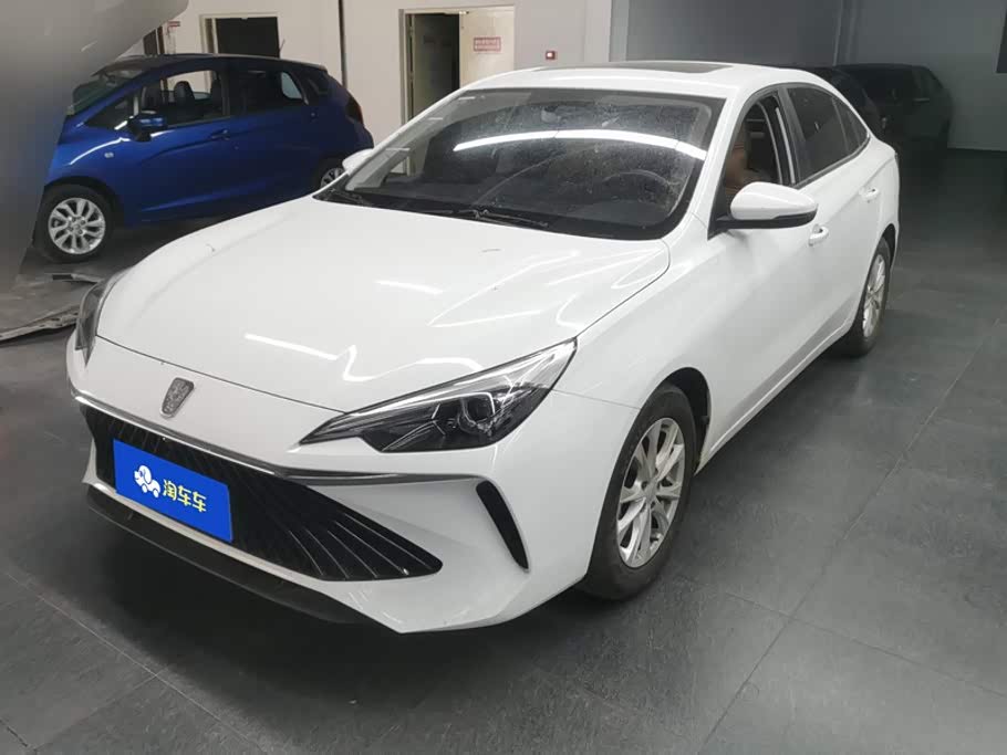 Roewe i5
