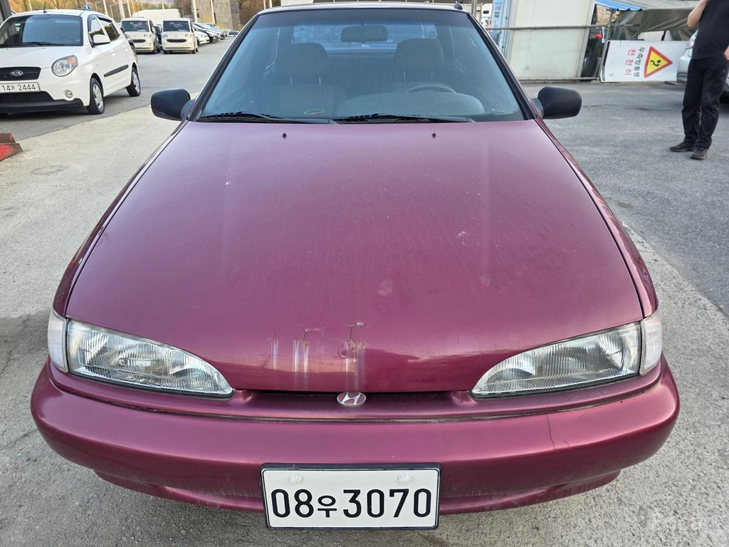 Hyundai Scoupe