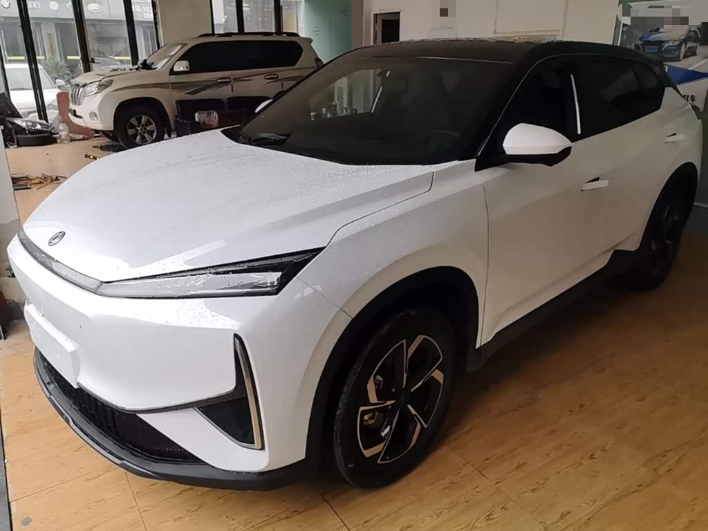 Dongfeng L7
