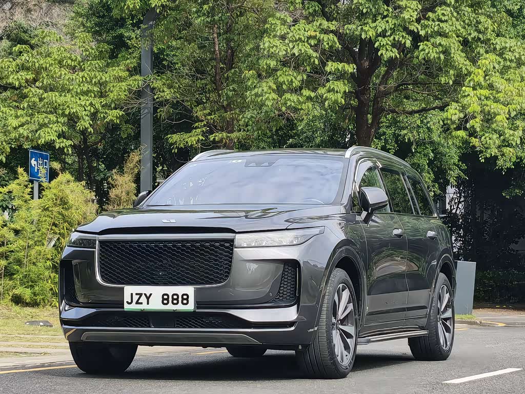 Li Auto ONE