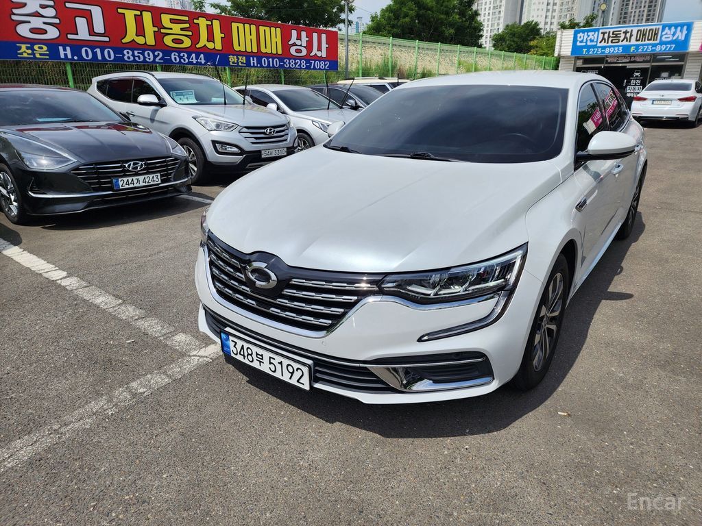 Renault SM6