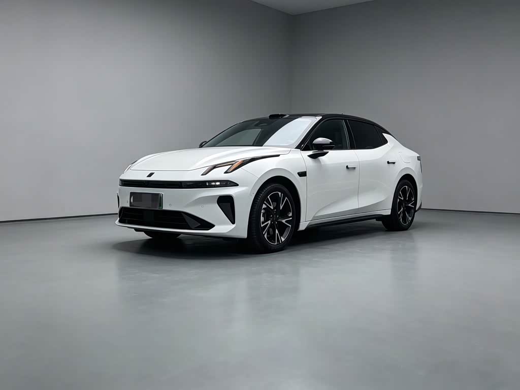 Lynk & Co 07 EM-P