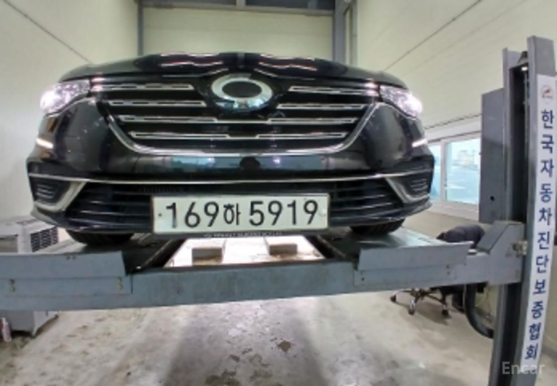 Renault SM6