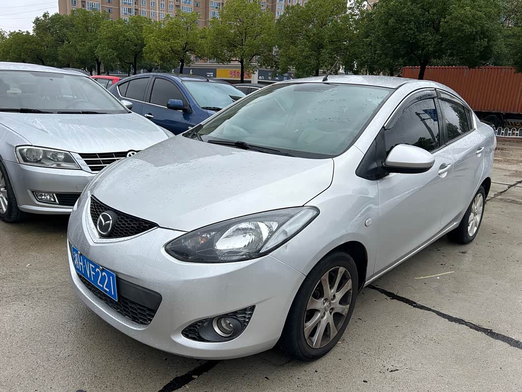 Mazda 2