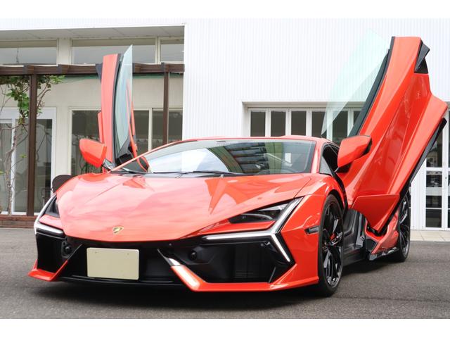 Lamborghini Revuelto