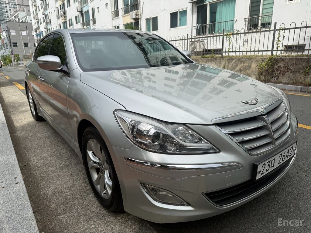 Hyundai Genesis
