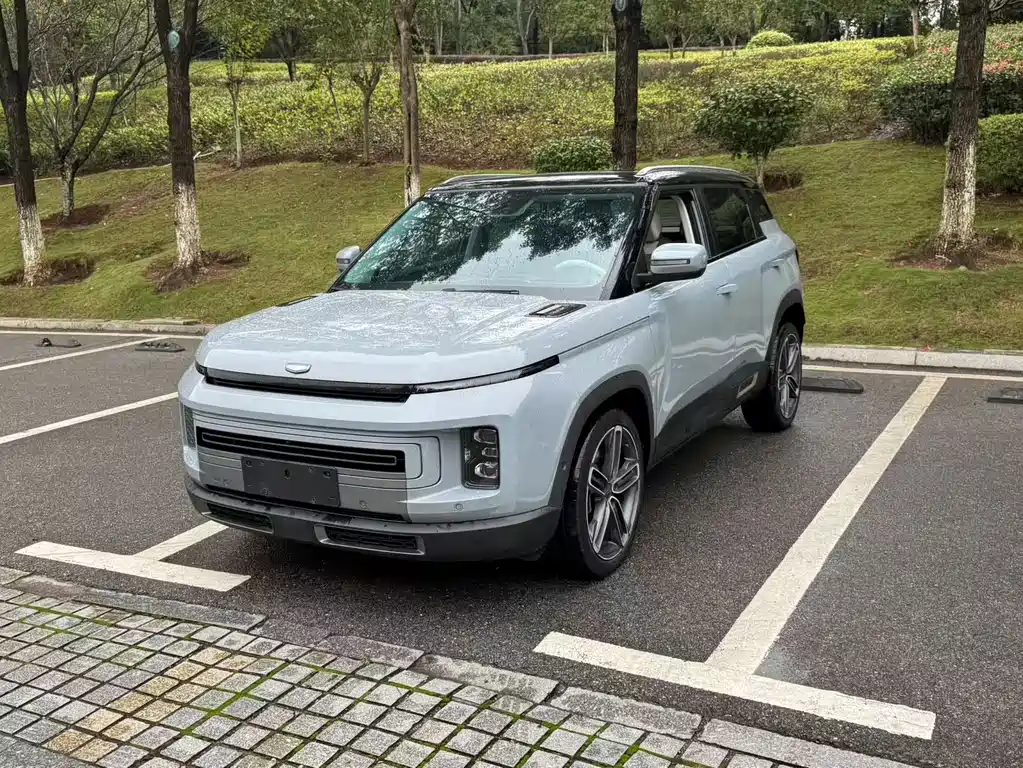Geely Icon