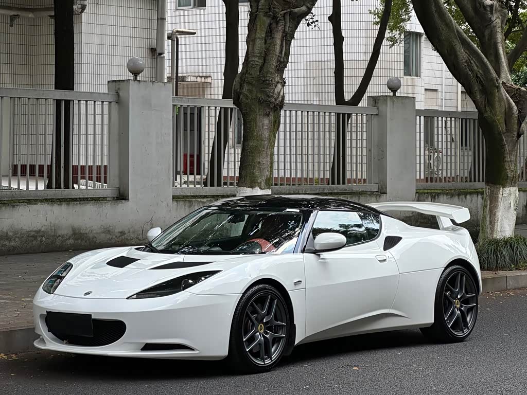 Lotus Evora