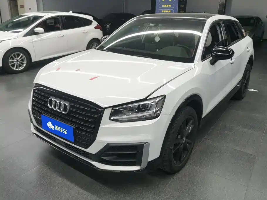 Audi Q2L